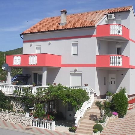 Apartments Malnar Novi Vinodolski Exterior photo