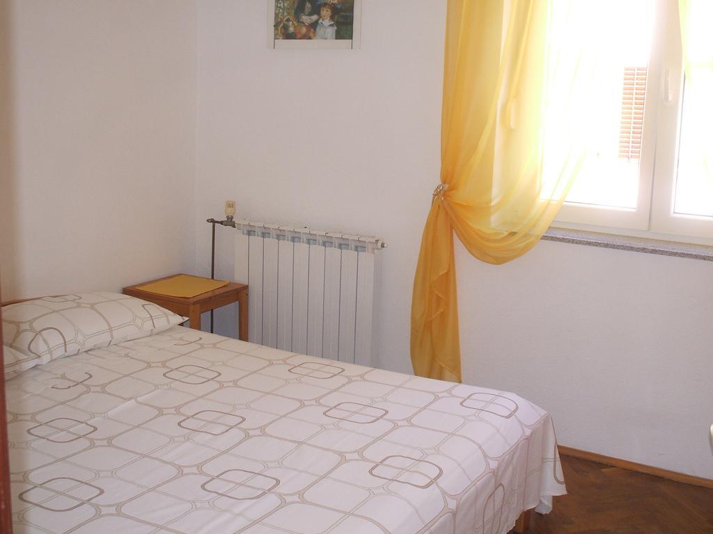 Apartments Malnar Novi Vinodolski Exterior photo