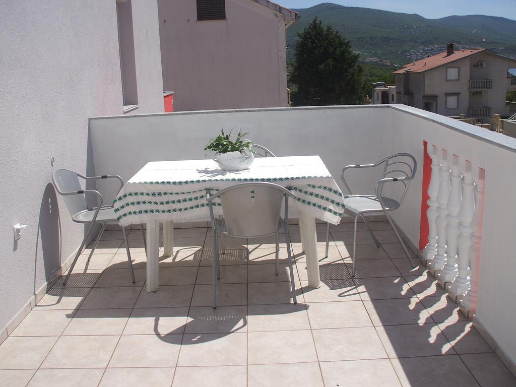 Apartments Malnar Novi Vinodolski Exterior photo